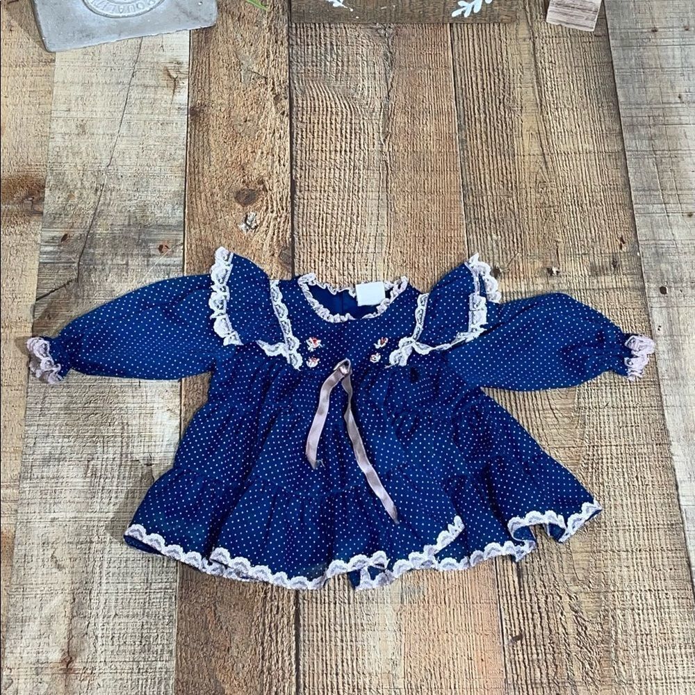 💜 VTG Bryan Navy Blue Floral Prairie Dress. 
Size 3-6‎ months 
Pre owned
